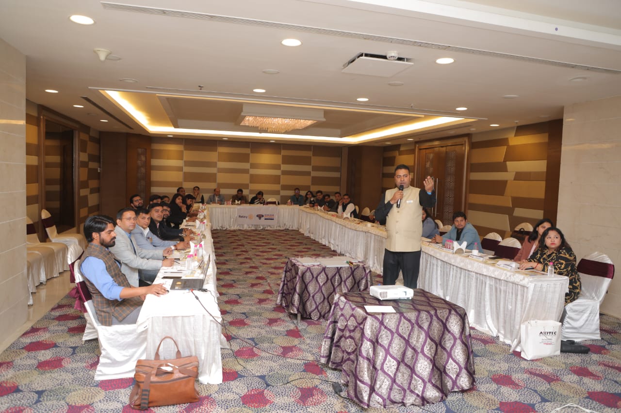 WhatsApp Image 2025-04-18 at 14.20.13